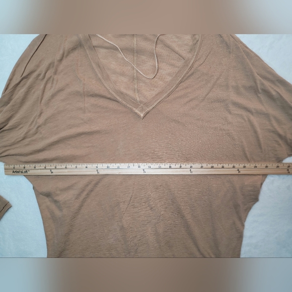 Free People We The Free On My Mind V Neck Shirt Long Sleeve Sz XS Light Earth - Picture 5 of 16